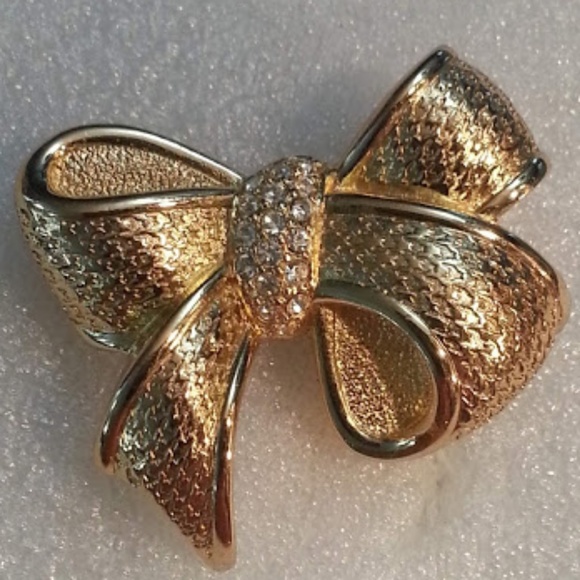 Dior rhinestone bow brooch 18kt plated gold Vintage Host Pick - Picture 2 of 4